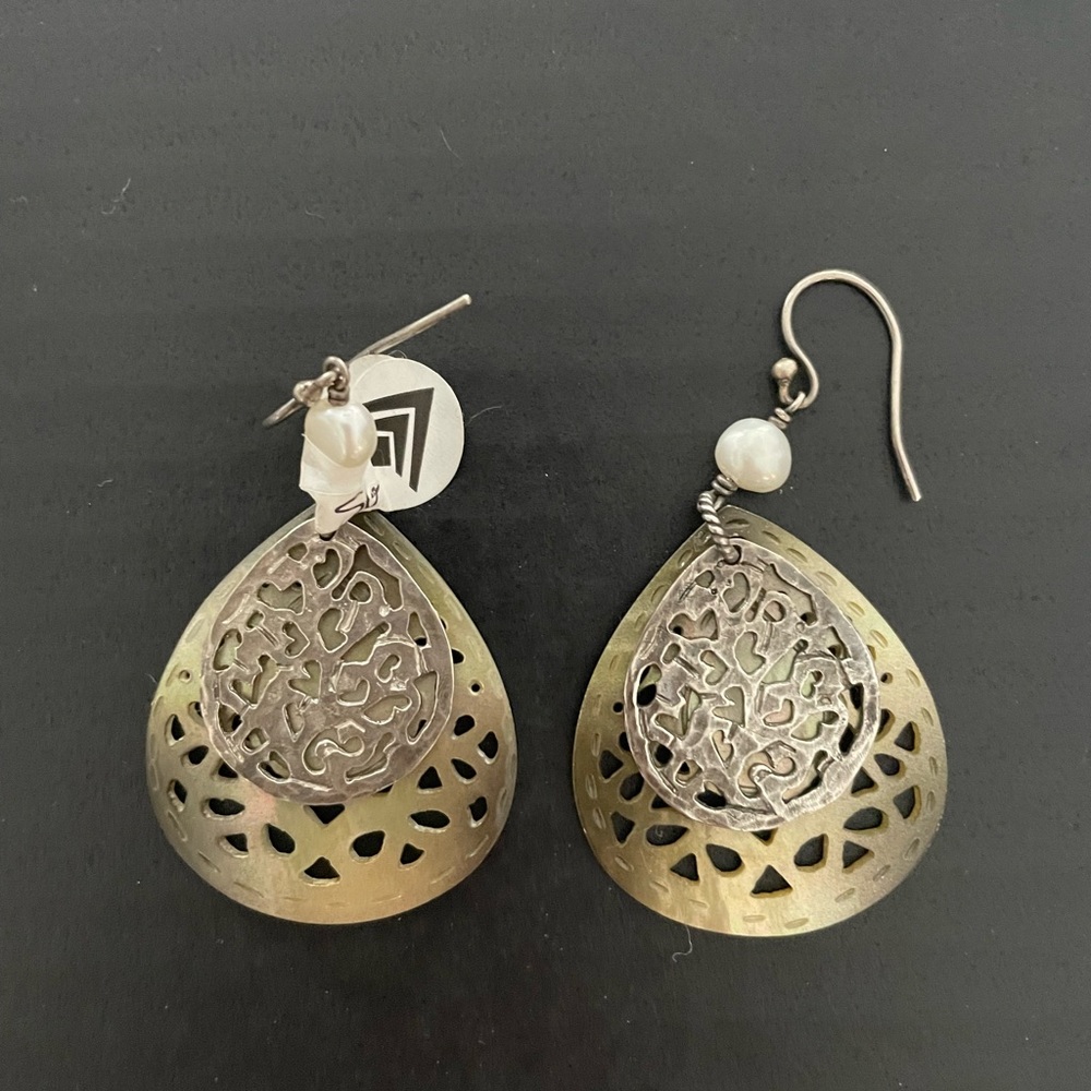 Silpada freshwater pearl and sterling silver earings